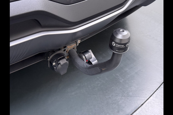MG Mg4 electric Trophy Extended Range 77kWh Warmtepomp Trekhaak SOH 95% Adap.Cruise Navi 360°Camera Apple Carplay Android Auto Elek.Stoel+Verwar Led Privacy Glas Isofix DAB Bluetooth Dodehoek detector File assistent Rijstrooksensor Wifi 1e Eigenaar Origineel Nederlandse Auto