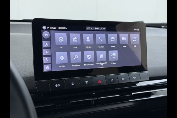 MG Mg4 electric Trophy Extended Range 77kWh Warmtepomp Trekhaak SOH 95% Adap.Cruise Navi 360°Camera Apple Carplay Android Auto Elek.Stoel+Verwar Led Privacy Glas Isofix DAB Bluetooth Dodehoek detector File assistent Rijstrooksensor Wifi 1e Eigenaar Origineel Nederlandse Auto