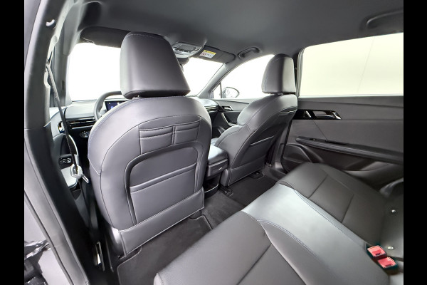 MG Mg4 electric Trophy Extended Range 77kWh Warmtepomp Trekhaak SOH 95% Adap.Cruise Navi 360°Camera Apple Carplay Android Auto Elek.Stoel+Verwar Led Privacy Glas Isofix DAB Bluetooth Dodehoek detector File assistent Rijstrooksensor Wifi 1e Eigenaar Origineel Nederlandse Auto