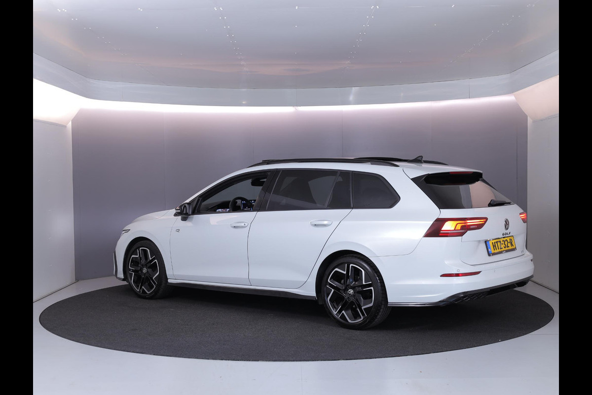 Volkswagen Golf variant 1.5 eTSI R-Line Edition | Black style pakket | Panoramisch schuif-kanteldak | Assistance pakket plus