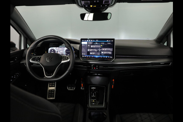 Volkswagen Golf variant 1.5 eTSI R-Line Edition | Black style pakket | Panoramisch schuif-kanteldak | Assistance pakket plus