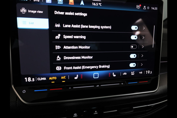 Volkswagen Golf variant 1.5 eTSI R-Line Edition | Black style pakket | Panoramisch schuif-kanteldak | Assistance pakket plus