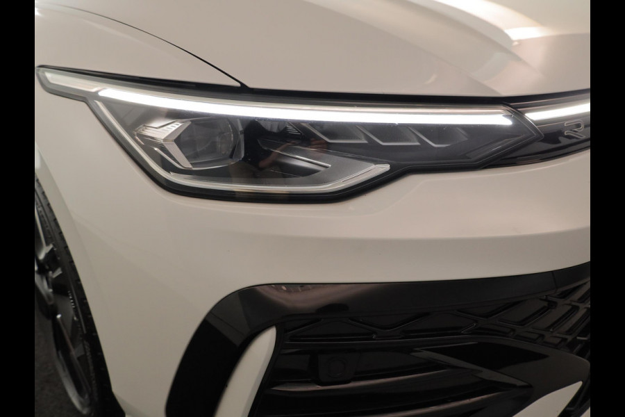 Volkswagen Golf variant 1.5 eTSI R-Line Edition | Black style pakket | Panoramisch schuif-kanteldak | Assistance pakket plus
