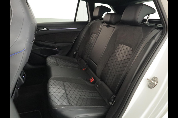 Volkswagen Golf variant 1.5 eTSI R-Line Edition | Black style pakket | Panoramisch schuif-kanteldak | Assistance pakket plus
