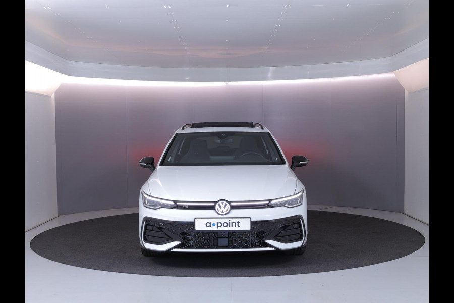 Volkswagen Golf variant 1.5 eTSI R-Line Edition | Black style pakket | Panoramisch schuif-kanteldak | Assistance pakket plus