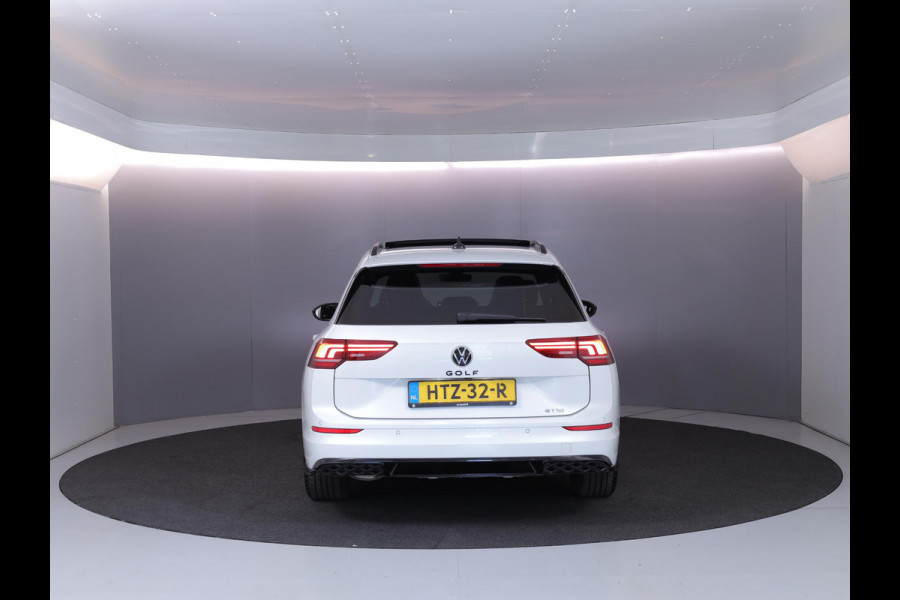 Volkswagen Golf variant 1.5 eTSI R-Line Edition | Black style pakket | Panoramisch schuif-kanteldak | Assistance pakket plus
