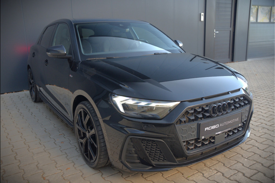 Audi A1 Sportback 35 TFSI S Line edition one S-Line | Bang & Olufsen | Stoelverwarming | Cruise Control | Ambiance Verlichting | Navigatie | Parkeersensoren | Apple Carplay | Climate Control | B&O | LED