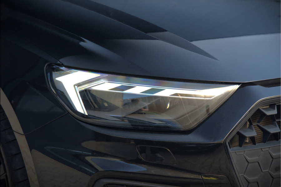 Audi A1 Sportback 35 TFSI S Line edition one S-Line | Bang & Olufsen | Stoelverwarming | Cruise Control | Ambiance Verlichting | Navigatie | Parkeersensoren | Apple Carplay | Climate Control | B&O | LED
