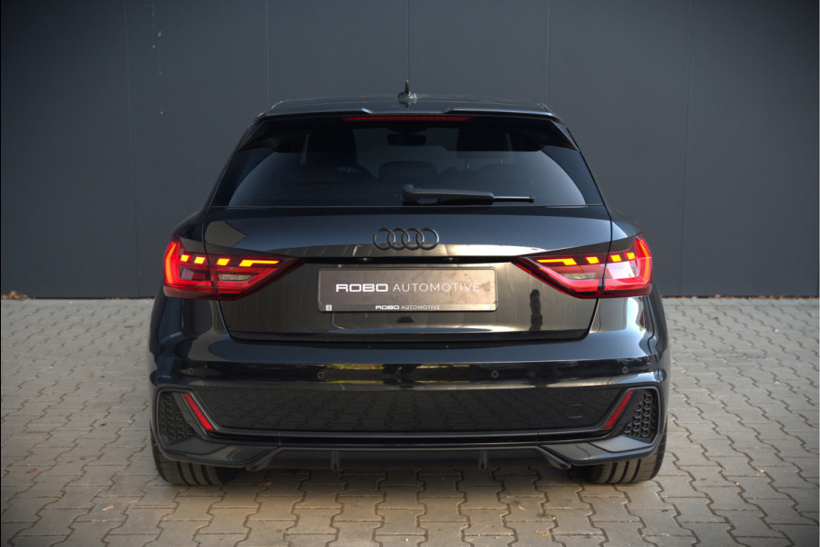 Audi A1 Sportback 35 TFSI S Line edition one S-Line | Bang & Olufsen | Stoelverwarming | Cruise Control | Ambiance Verlichting | Navigatie | Parkeersensoren | Apple Carplay | Climate Control | B&O | LED