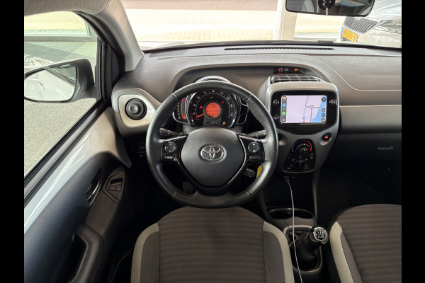 Toyota Aygo 1.0 VVT-i X-Play 5-drs. CAMERA/CARPLAY/LIMITER/AIRCO/MEDIA