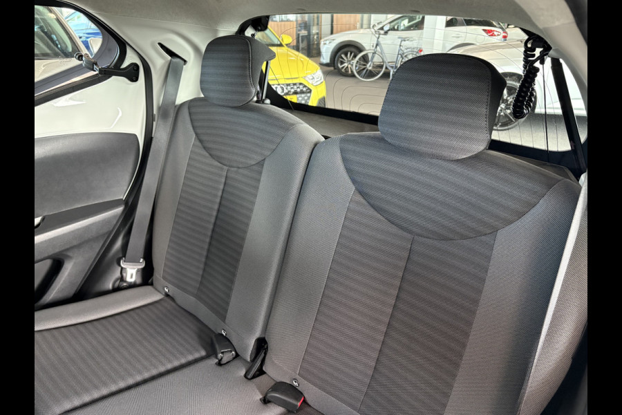 Toyota Aygo 1.0 VVT-i X-Play 5-drs. CAMERA/CARPLAY/LIMITER/AIRCO/MEDIA