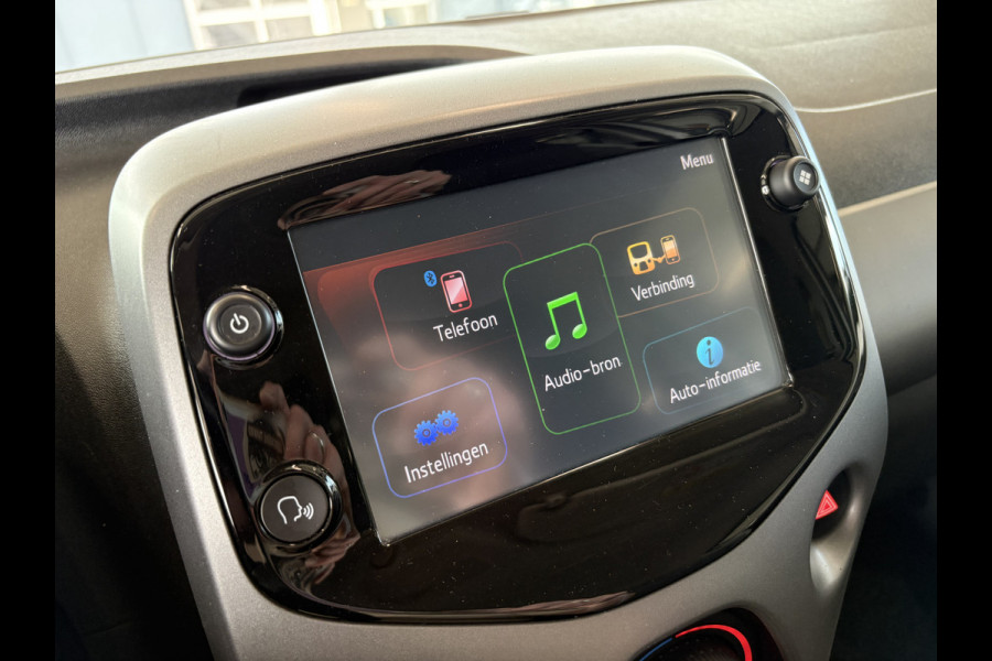 Toyota Aygo 1.0 VVT-i X-Play 5-drs. CAMERA/CARPLAY/LIMITER/AIRCO/MEDIA