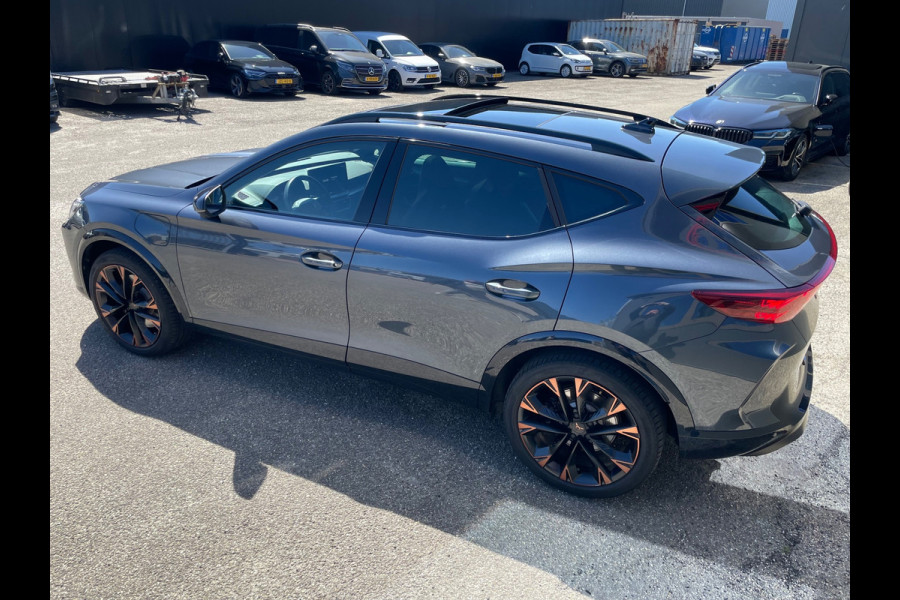 CUPRA Formentor 1.5 TSI e-Hybrid VZ Extreme Panorama 272PK 1ste Eig Dealer Onderhouden Vol in de opties zie adv