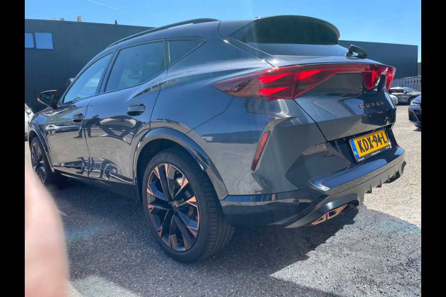CUPRA Formentor 1.5 TSI e-Hybrid VZ Extreme Panorama 272PK 1ste Eig Dealer Onderhouden Vol in de opties zie adv