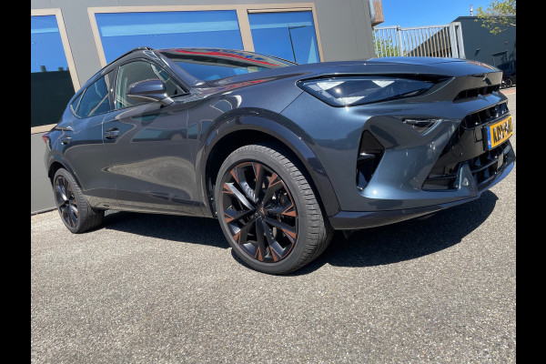 CUPRA Formentor 1.5 TSI e-Hybrid VZ Extreme Panorama 272PK 1ste Eig Dealer Onderhouden Vol in de opties zie adv