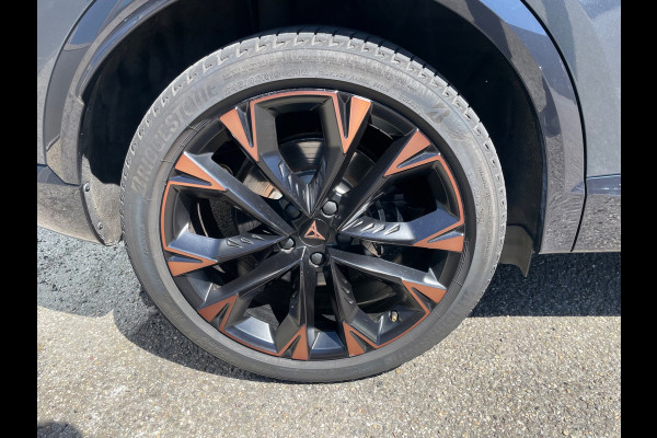 CUPRA Formentor 1.5 TSI e-Hybrid VZ Extreme Panorama 272PK 1ste Eig Dealer Onderhouden Vol in de opties zie adv