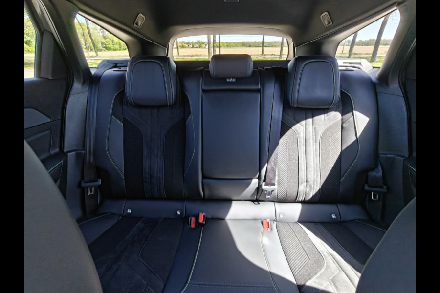 Peugeot 308 SW 1.6 Plug-in Hybrid 225 GT / Head-up / Trekhaak / Carplay / 360 camera / 18" LM