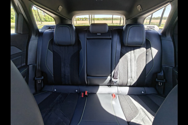 Peugeot 308 SW 1.6 Plug-in Hybrid 225 GT / Head-up / Trekhaak / Carplay / 360 camera / 18" LM