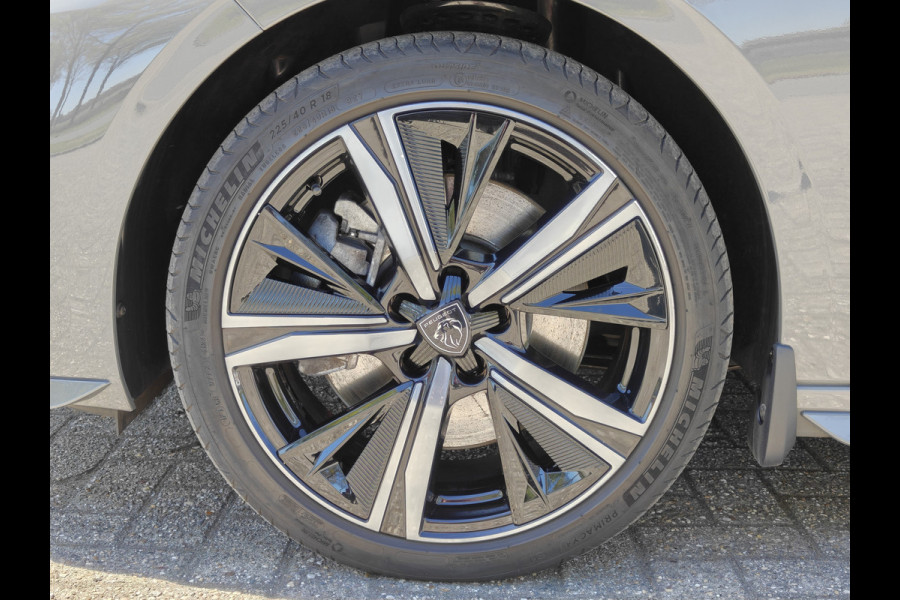 Peugeot 308 SW 1.6 Plug-in Hybrid 225 GT / Head-up / Trekhaak / Carplay / 360 camera / 18" LM