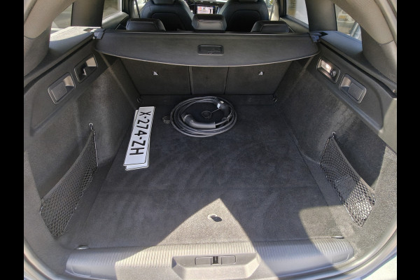 Peugeot 308 SW 1.6 Plug-in Hybrid 225 GT / Head-up / Trekhaak / Carplay / 360 camera / 18" LM