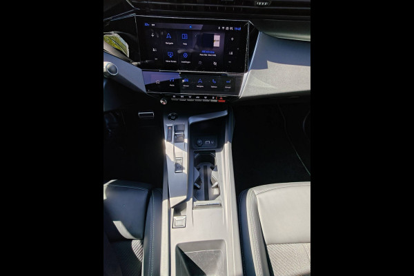Peugeot 308 SW 1.6 Plug-in Hybrid 225 GT / Head-up / Trekhaak / Carplay / 360 camera / 18" LM