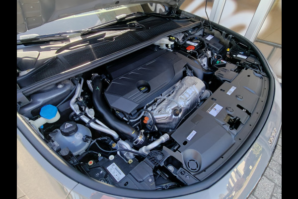 Peugeot 308 SW 1.6 Plug-in Hybrid 225 GT / Head-up / Trekhaak / Carplay / 360 camera / 18" LM