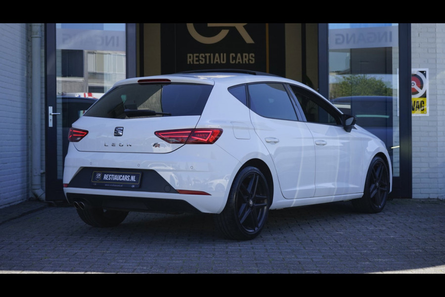 Seat Leon 1.5 TSI FR Ultimate Edition Black Sky AUTOMAAT-ACC-AMBIANCE-BEATS-CAMERA-KEYLESS-MODE-NAVIGATIE-PANORAMA-VIRTUEEL