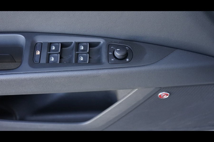 Seat Leon 1.5 TSI FR Ultimate Edition Black Sky AUTOMAAT-ACC-AMBIANCE-BEATS-CAMERA-KEYLESS-MODE-NAVIGATIE-PANORAMA-VIRTUEEL