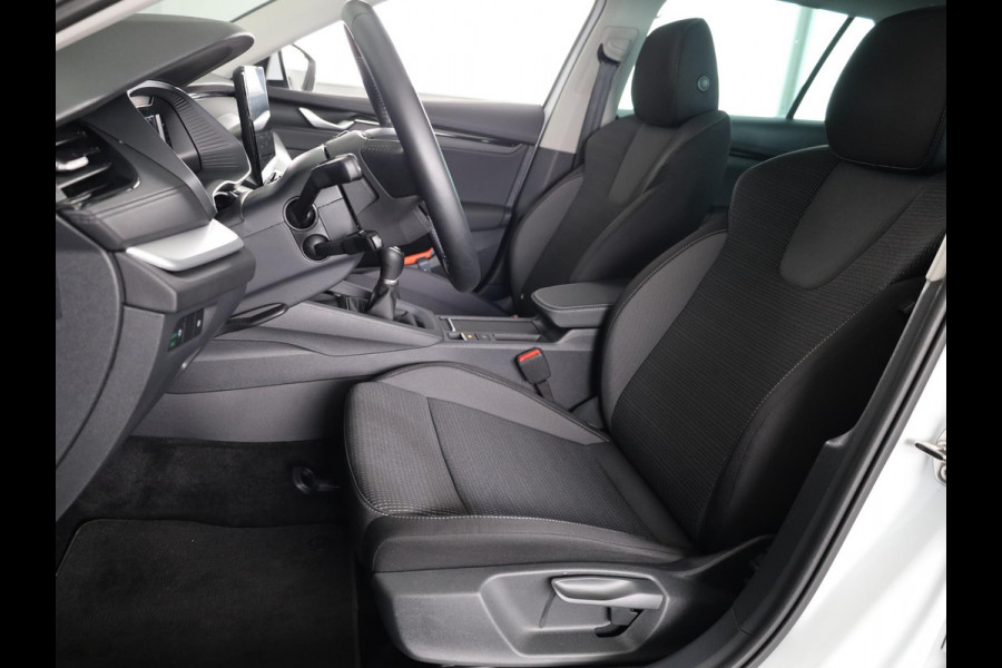 Škoda Octavia Combi 1.5 TSI Business Edition Plus 115PK | Verlengde garantie | Navigatie | 18" LM velgen | Parkeercamera |