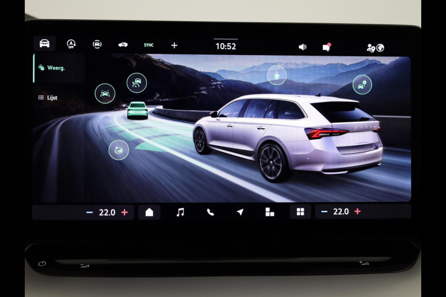 Škoda Octavia Combi 1.5 TSI Business Edition Plus 115PK | Verlengde garantie | Navigatie | 18" LM velgen | Parkeercamera |