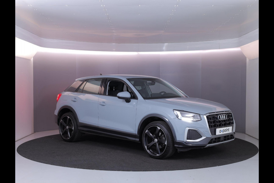Audi Q2 35 TFSI Business Edition 150pk | Navigatie | 19 inch Lichtmetalen velgen | Parkeersensoren | Cruise controle