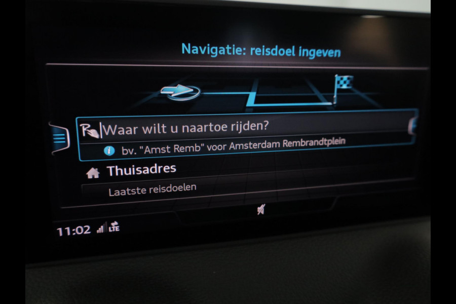 Audi Q2 35 TFSI Business Edition 150pk | Navigatie | 19 inch Lichtmetalen velgen | Parkeersensoren | Cruise controle