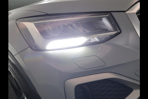 Audi Q2 35 TFSI Business Edition 150pk | Navigatie | 19 inch Lichtmetalen velgen | Parkeersensoren | Cruise controle