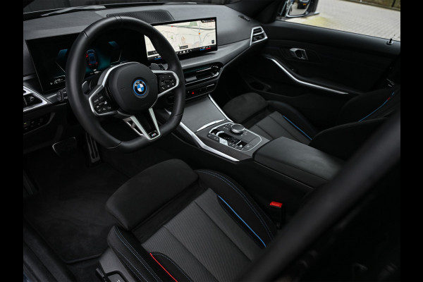 BMW 3 Serie Touring 330e xDrive M sport | Accu 19,5kWh | Trekhaak | Panorama dak  | Active Cruise | Camera  | Ambiance interieur