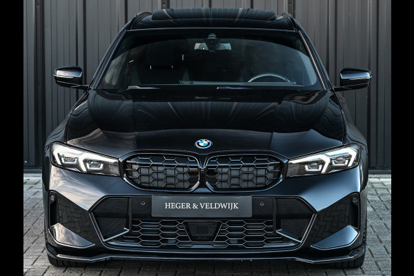 BMW 3 Serie Touring 330e xDrive M sport | Accu 19,5kWh | Trekhaak | Panorama dak  | Active Cruise | Camera  | Ambiance interieur
