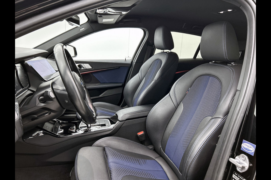 BMW 1-serie 118i Corporate Executive M-sport (Dealer OnderH, NAvi, StoelV, PDC V+A, Led, Cruise Con, Etc)