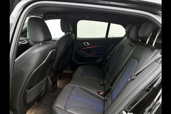 BMW 1-serie 118i Corporate Executive M-sport (Dealer OnderH, NAvi, StoelV, PDC V+A, Led, Cruise Con, Etc)