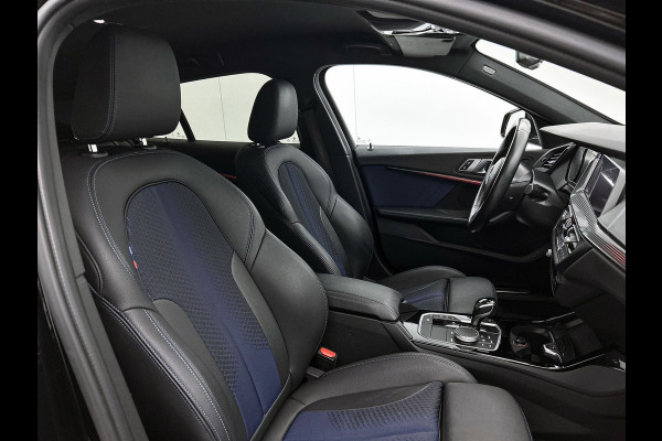 BMW 1-serie 118i Corporate Executive M-sport (Dealer OnderH, NAvi, StoelV, PDC V+A, Led, Cruise Con, Etc)