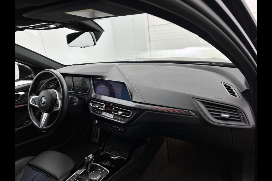 BMW 1-serie 118i Corporate Executive M-sport (Dealer OnderH, NAvi, StoelV, PDC V+A, Led, Cruise Con, Etc)