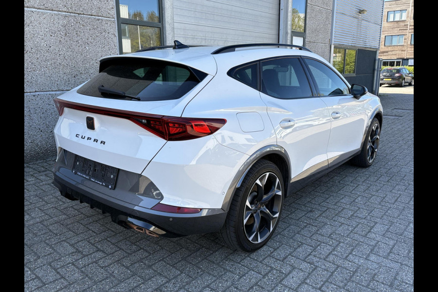 CUPRA Formentor 1.4 e-Hybrid VZ Performance 245pk PHEV | Stoelverwarming | Achteruitrijcamera | Adaptive cruise control