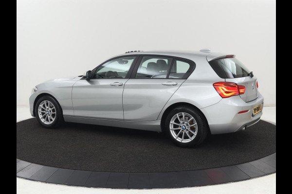 BMW 1-serie 118i Executive | Schuifdak | Leder | Stoelverwarming | Camera | Full LED | Navigatie | Parkeerhulp | Climate control | Bluetooth | Cruise control