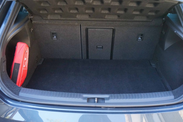 Seat Leon Cupra Edition Silver Pano/ACC/DCC/Beats/Schalen/Brembo