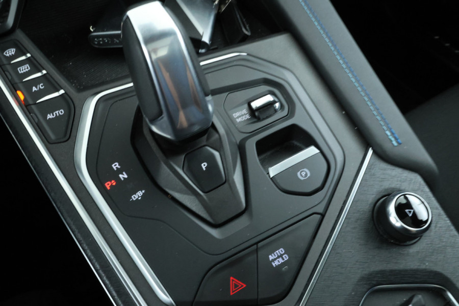 Lynk & Co 01 1.5 Zwarte hemel, Panorama, Digital Dash!