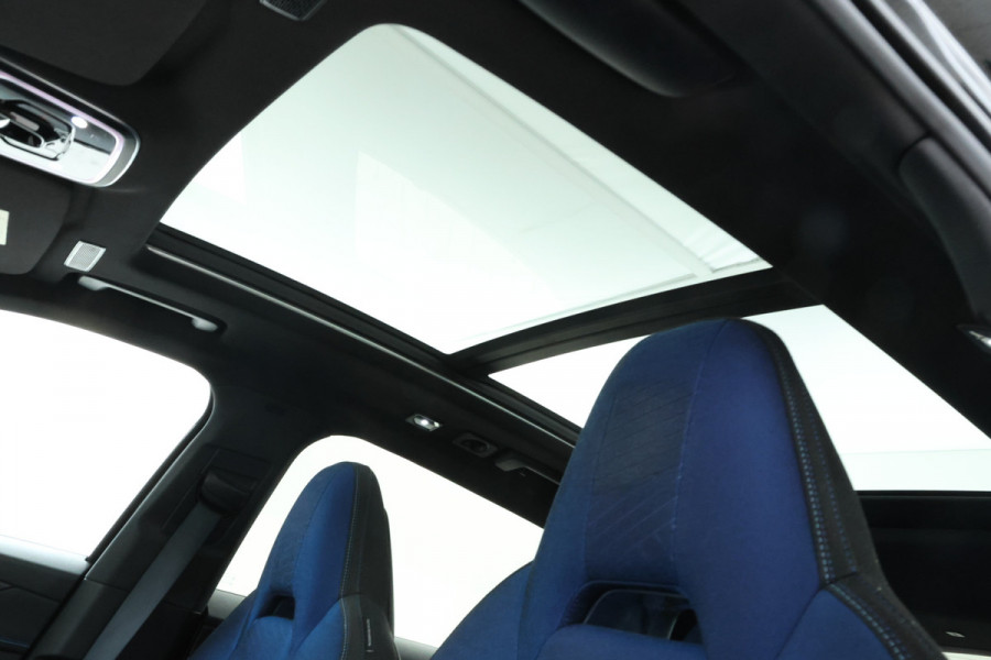 Lynk & Co 01 1.5 Zwarte hemel, Panorama, Digital Dash!