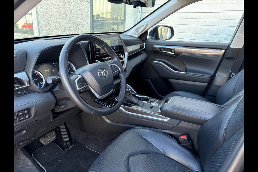 Toyota highlander 2.5-l Hybrid Luxury | VOL! | Pano | Stoel- Verwarming & Ventilatie | Head-Up | JBL | Memory Seats |