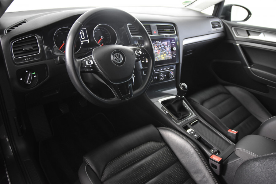 Volkswagen Golf Variant Highline *Leer*Camera*Carplay*Navi*