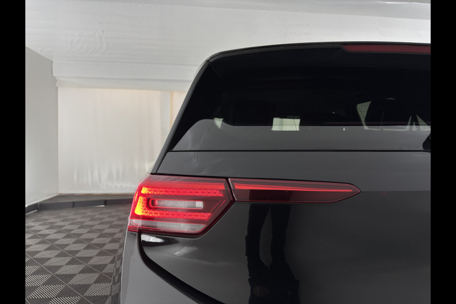 Volkswagen ID.3 First Plus 58 kWh [ 3-Fase ] (INCL.BTW) Aut. *FULL-LED | HEATED-COMFORTSEATS | CAMERA | DIGI-COCKPIT | NAVI-FULLMAP | KEYLESS | PRIVACY-GLASS | AMBIENT-LIGHT | ECC | PDC | CRUISE | 19''ALU*