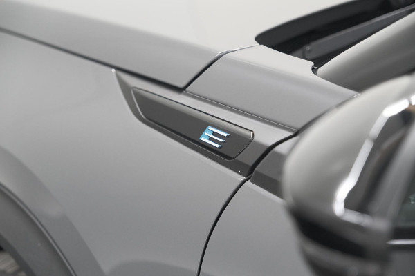 Peugeot e-2008 EV GT 50 kWh | 11 KW Laadfunctie | 360 Camera | Dodehoekdetectie | Apple Carplay