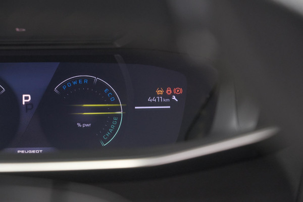 Peugeot e-2008 EV GT 50 kWh | 11 KW Laadfunctie | 360 Camera | Dodehoekdetectie | Apple Carplay