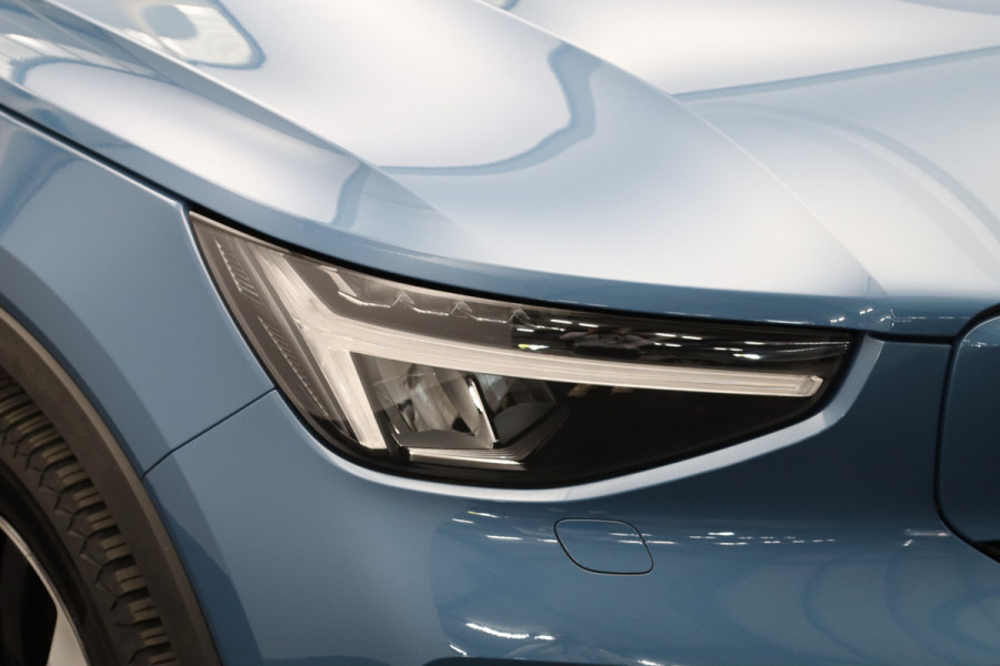 Volvo XC40 Recharge Ultimate 70 kWh 232 PK, Harman/Kardon, Panoramadak, 360 Camera, Adap. Cruise Control